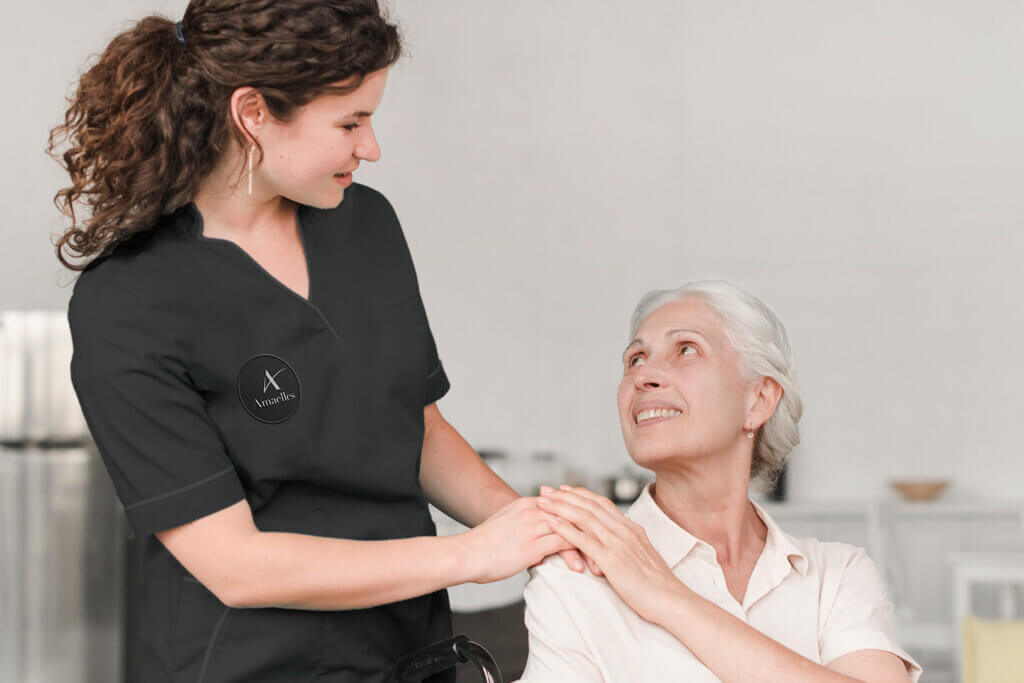 aide à domicile, cellule d'aide au retour a domicile apres hospitalisation par amaelles