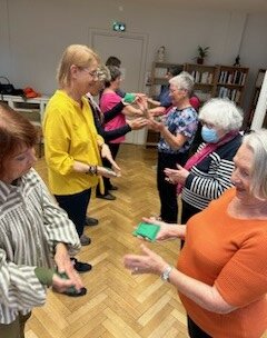 Activites jeux ballons ludique avec Amaelles